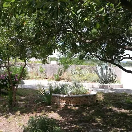 Holiday House In With Air Conditioning, Wifi 別荘 *
